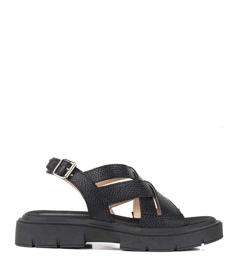 Sandalias-de-cuero-en-negro.jpg