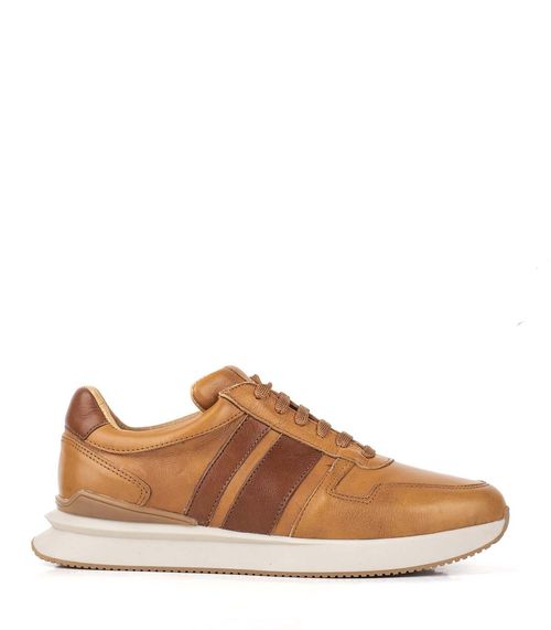 Zapatillas urbanas con recortes en cuero suela