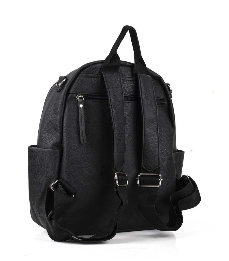 Mochila-de-simil-cuero-en-negro