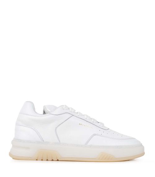 Zapatillas urbanas de cuero en blanco