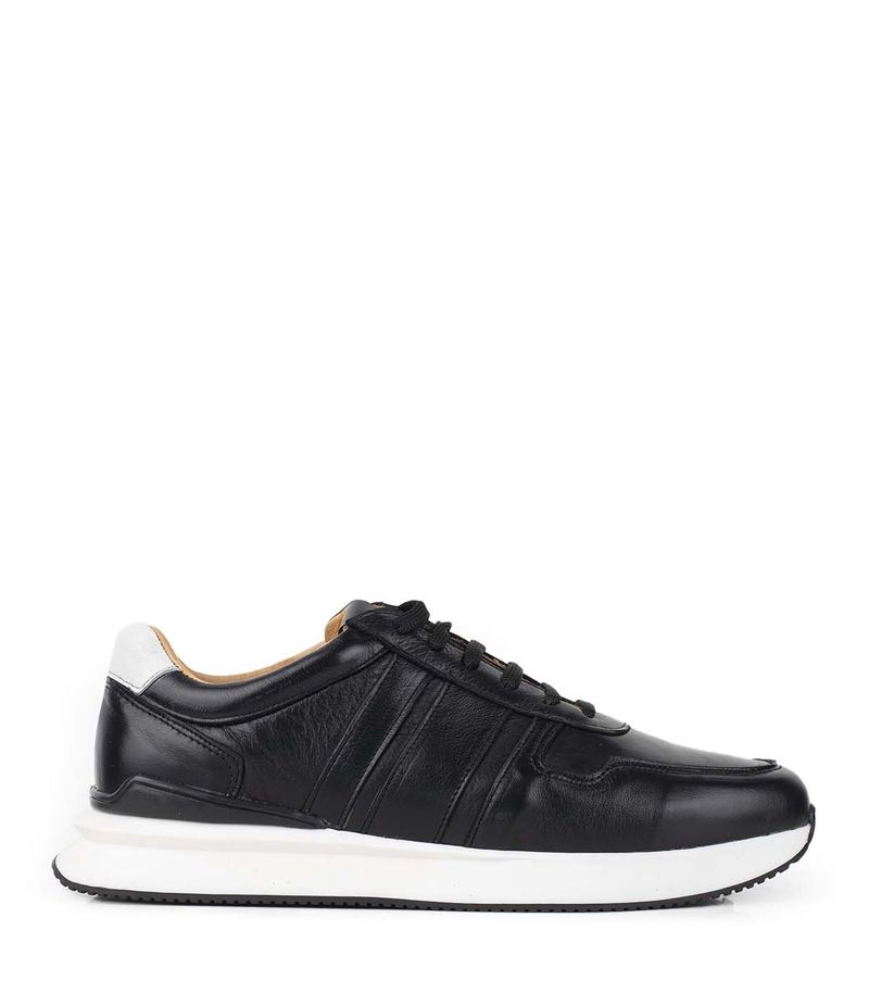 Zapatillas-urbanas-con-recortes-en-cuero-negro