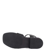 Sandalias-de-cintas-cruzadas-en-cuero-negro