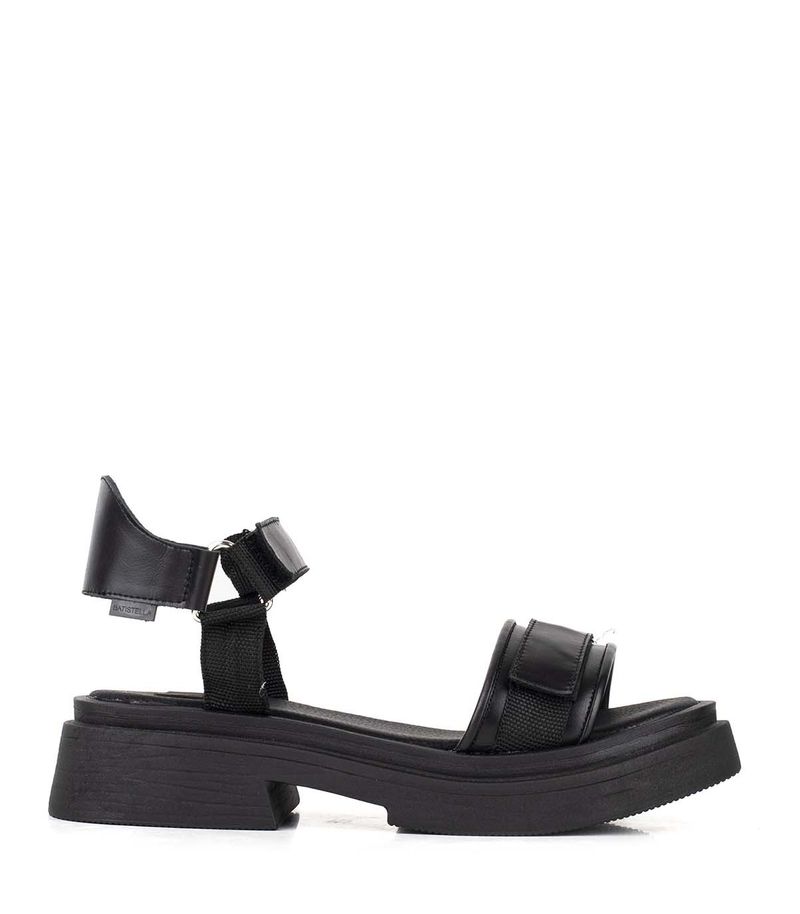 Sandalias-con-velcro-de-cuero-negro