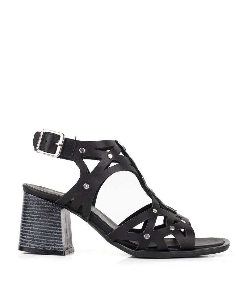 Sandalias-caladas-de-cuero-negro
