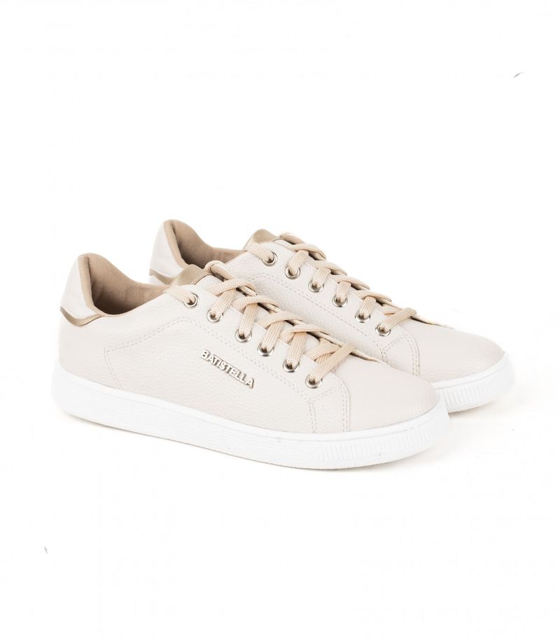 Zapatillas-urbanas-combinadas-de-simil-en-natural