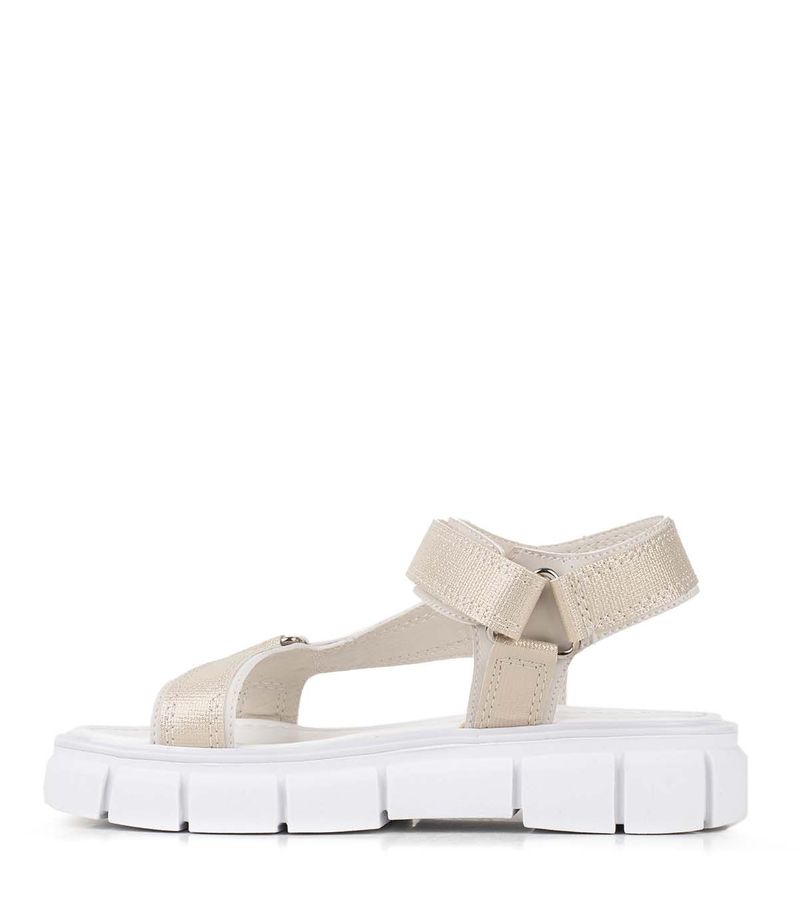 Sandalias-con-velcro-de-simil-cuero-en-beige