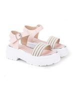 Sandalias-con-brillos-de-simil-en-rosa