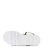 Sandalias-estilo-romanas-de-simil-en-blanco.jpg