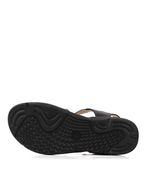 Sandalias-bajas-con-velcro-de-cuero-negro.jpg