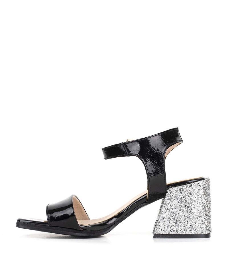 Sandalias-de-fiesta-con-glitter-en-negro.jpg