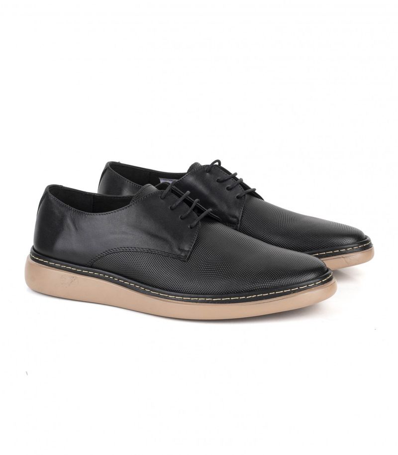 Zapatos-urbanos-de-cuero-negro.jpg