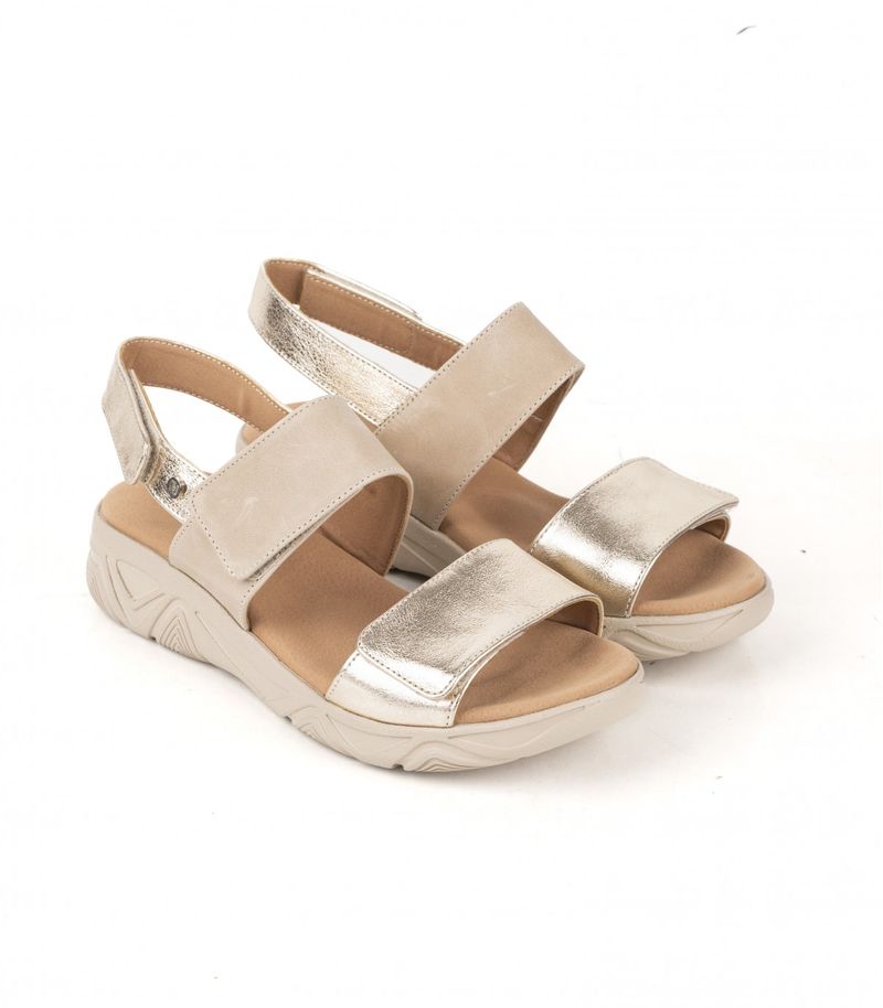 Sandalias-con-velcro-de-cuero-hueso-platino.jpg