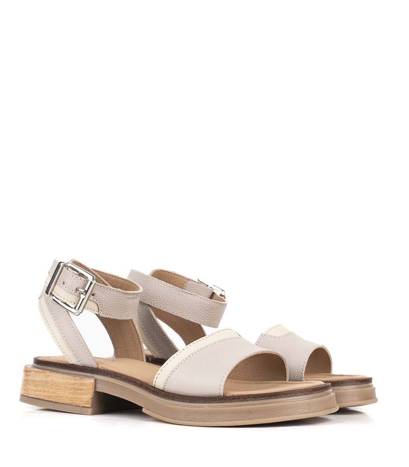 Sandalias-bajas-combinadas-de-cuero-en-beige.jpg