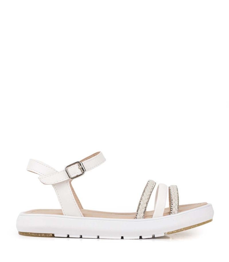 Sandalias-trenzadas-con-brillo-en-simil-blanco.jpg