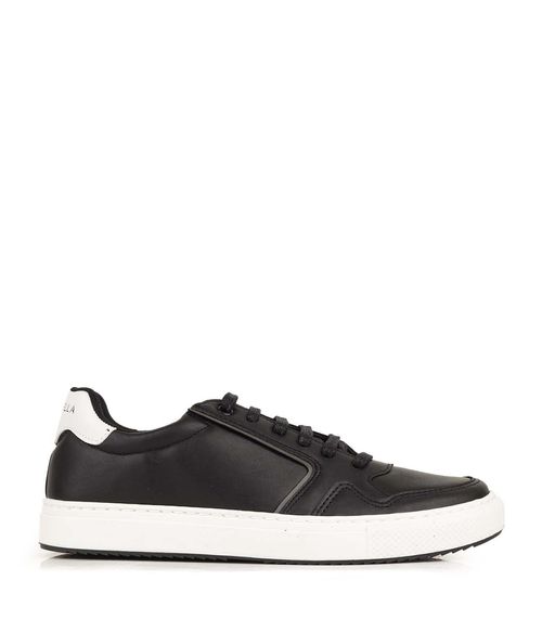Zapatillas urbanas simil cuero negro