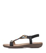 Sandalias-con-apliques-de-simil-en-negro.jpg