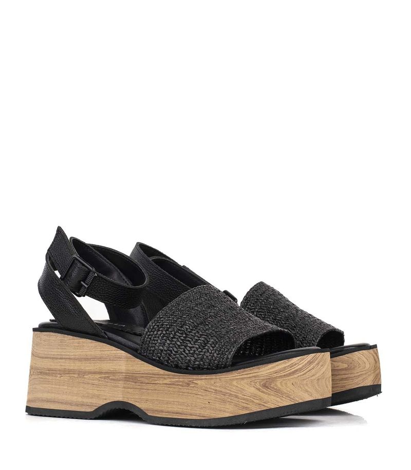 Sandalias-taco-chino-de-rafia-en-negro.jpg