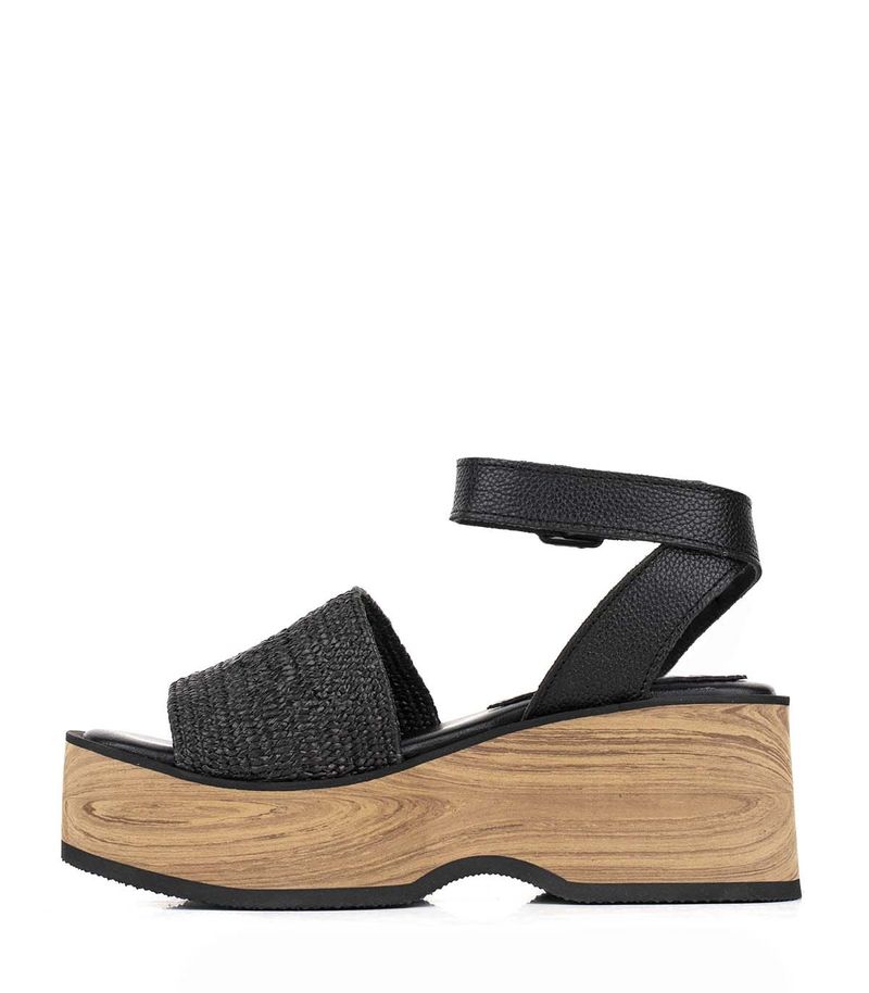 Sandalias-taco-chino-de-rafia-en-negro.jpg