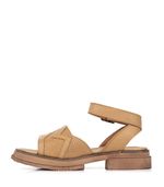 Sandalias-bajas-de-cuero-tramadas-en-reptil-beige.jpg