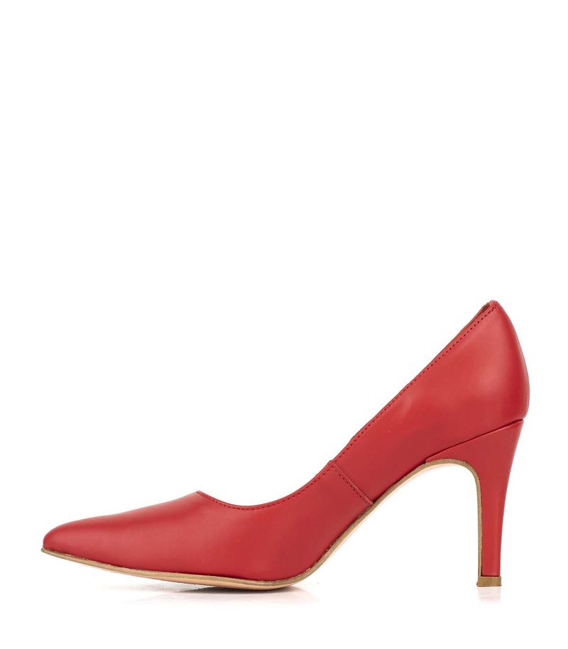 Stilletos-clasicos-de-cuero-rojo.jpg