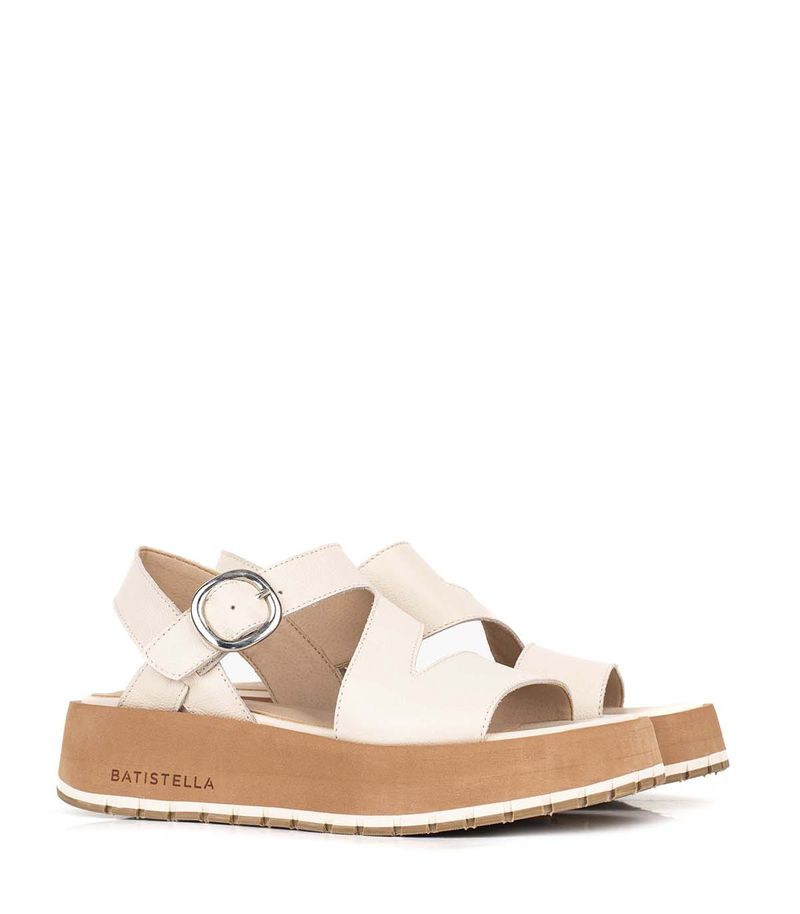 Sandalias-con-plataforma-baja-de-cuero-beige.jpg