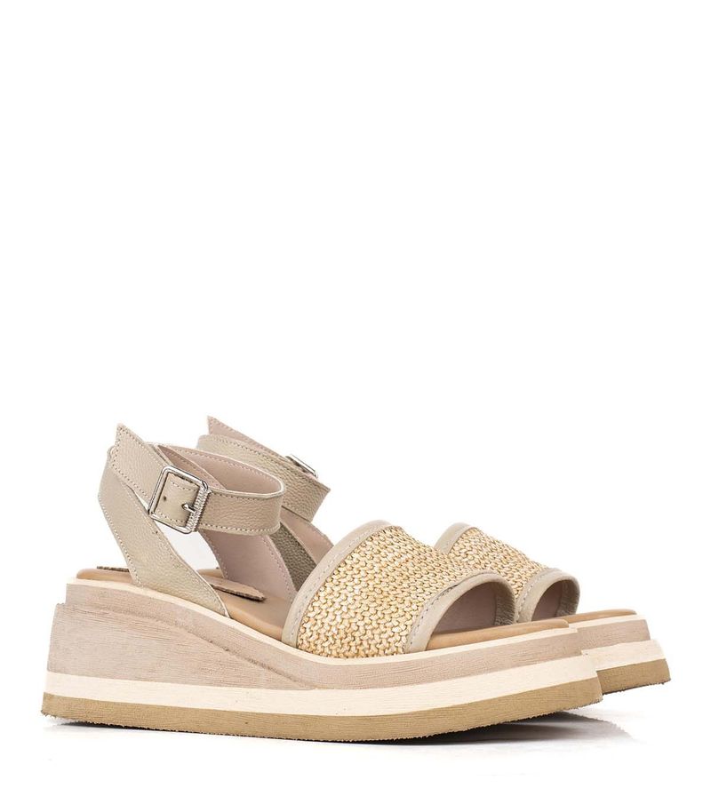 Sandalias-taco-chino-de-cuero-en-nude-y-rafia.jpg