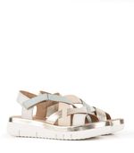 Sandalias--de-cuero-con-tiras-cruzadas-en-beige-combinado.jpg