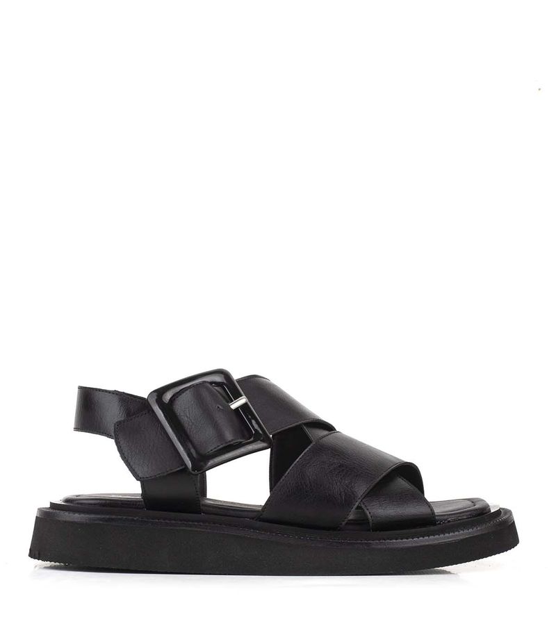 Sandalias-bajas-simil-cuero-en-negro-tira-cruzada.jpg