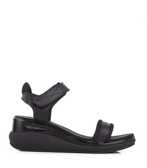 Sandalias de cuero en negro
