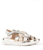 Sandalias--de-cuero-con-tiras-cruzadas-en-beige-combinado.jpg