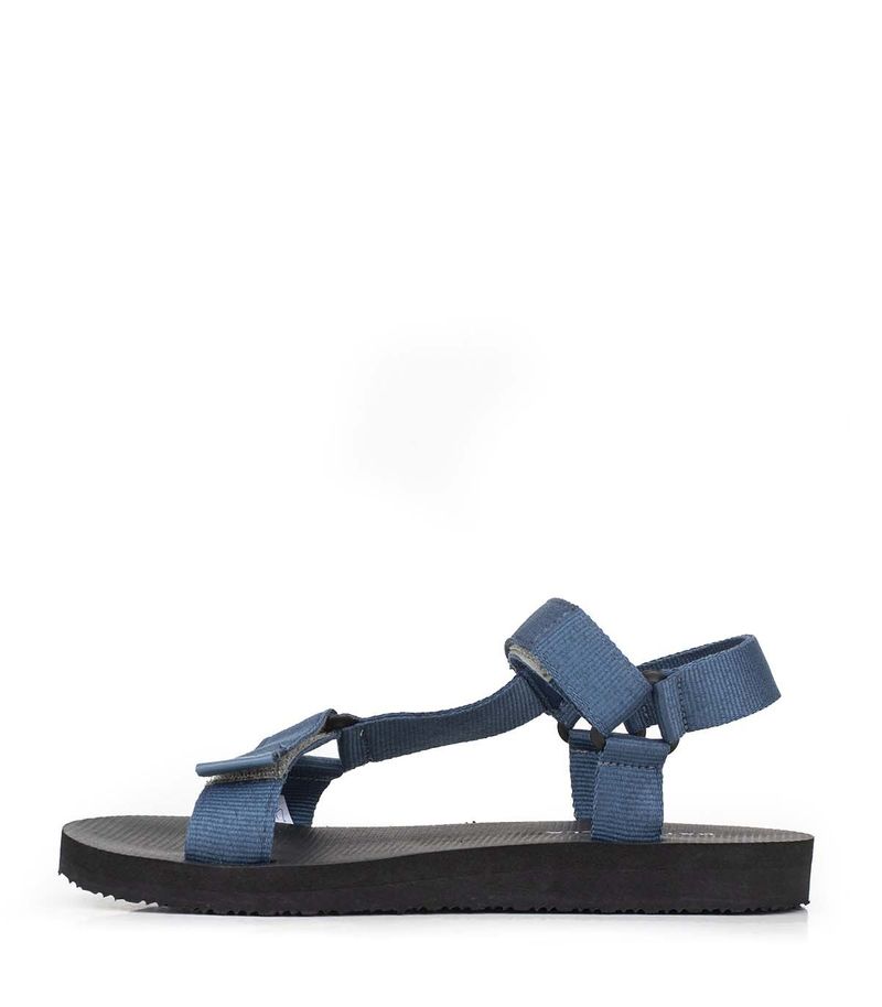 Sandalias-de-hombre-en-tela-azul.jpg