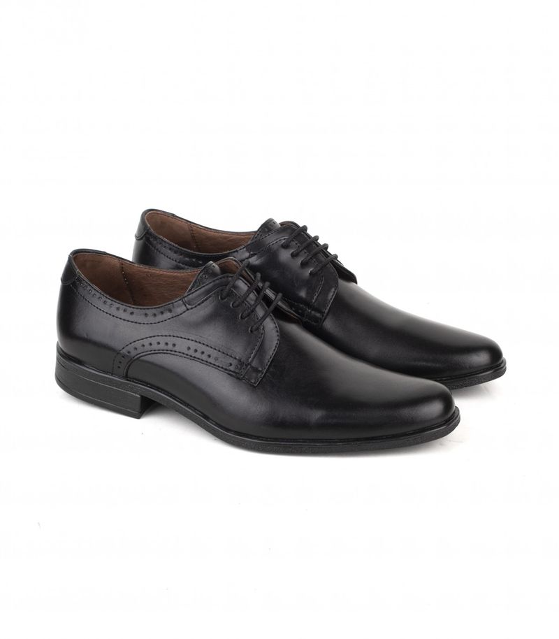 Zapatos-de-vestir-de-cuero-negro-acordonados.jpg