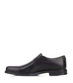 Zapato-de-vestir-con-planta-de-goma-de-cuero-negro.jpg
