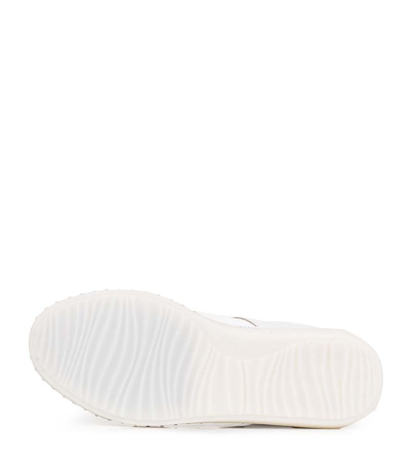 Zapatilla-clasicas-de-cuero-de-dama-en-blanco.jpg