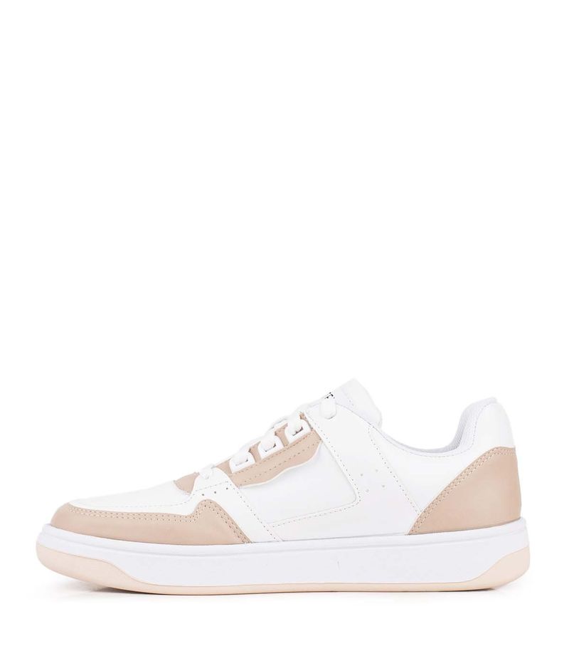 Zapatillas-urbanas-de-simil-cuero-en-blanco-y-nude.jpg