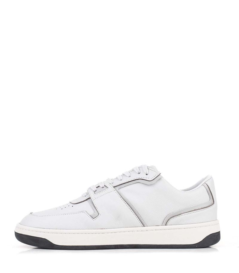 Zapatillas-estilo-tennis-de-cuero-en-gris.jpg