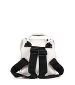 Mochila-de-simil-cuero-en-blanco-con-tachas.jpg