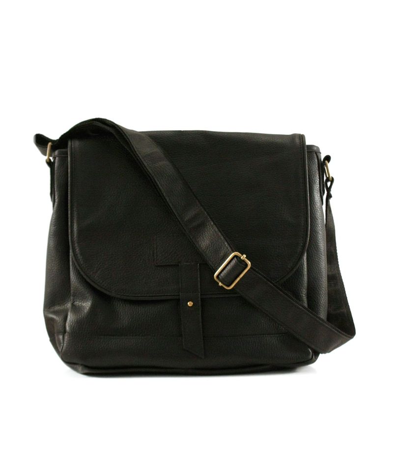 Morral-de-cuero-en-negro.jpg