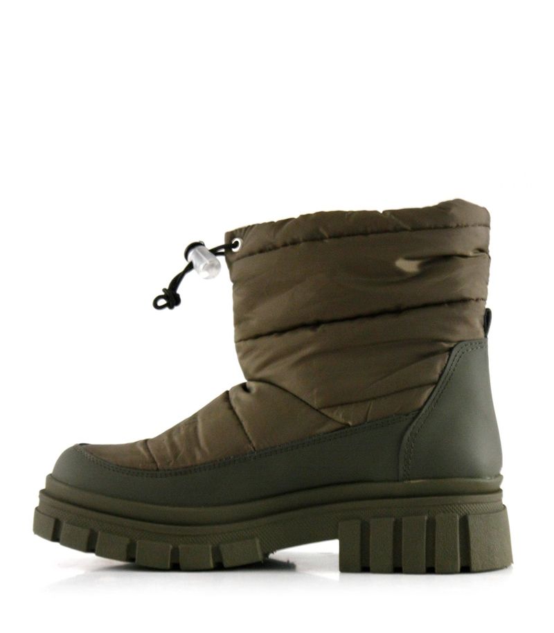 Botas-cortas-estilo-montaña-de-cuero-y-tela-en-verde.jpg