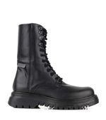 Borcegos-urbanos-con-base-en-cuero-negro.jpg