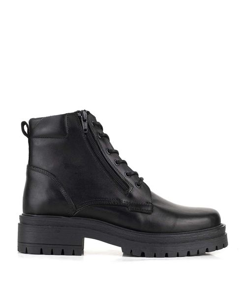 Borcegos de cuero negro