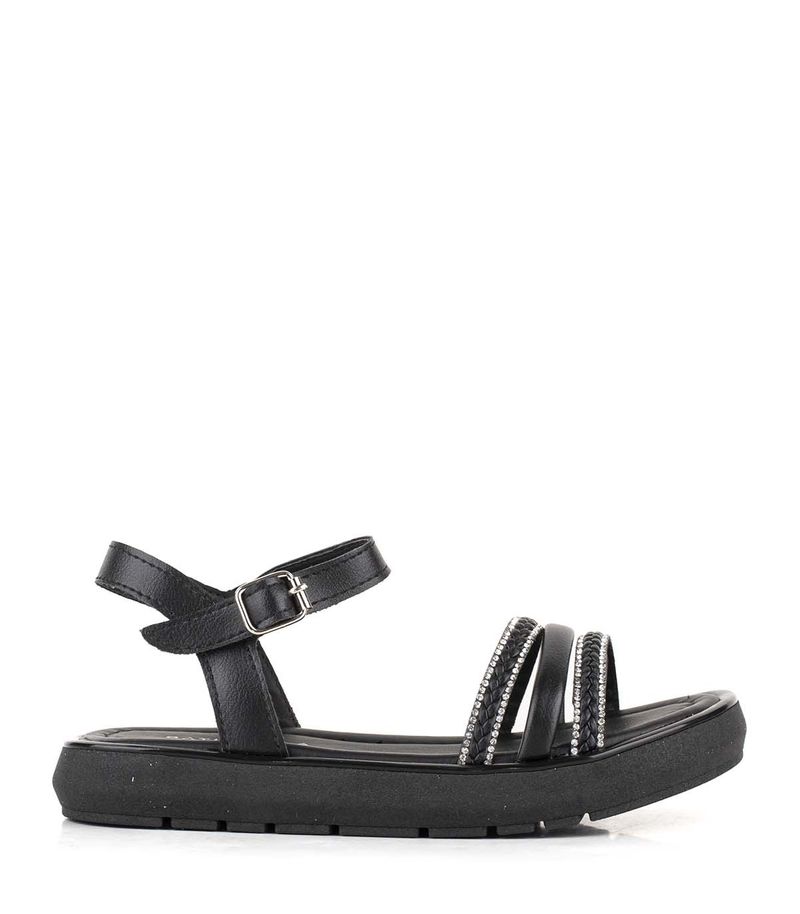 Sandalias-trenzadas-con-brillo-en-simil-negro.jpg