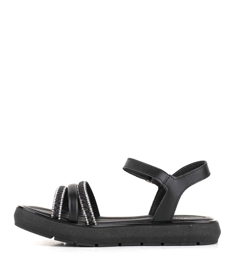 Sandalias-trenzadas-con-brillo-en-simil-negro.jpg