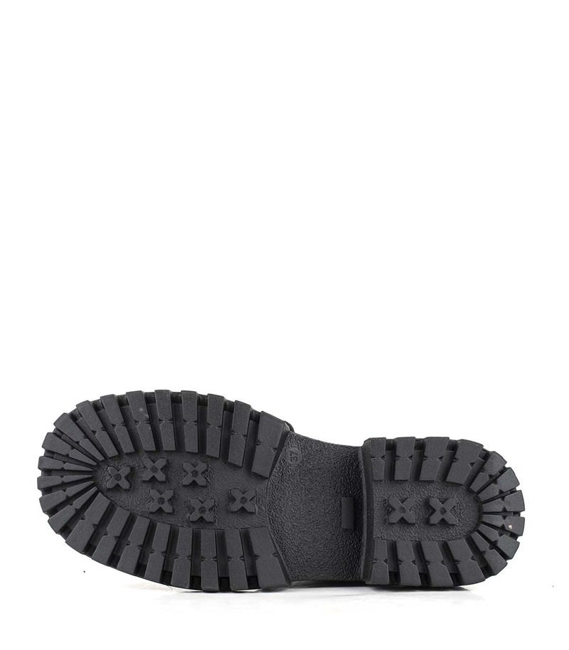 Borcegos-con-base-de-cuero-alto-brillo-negro.jpg