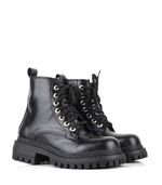 Borcegos-con-base-de-cuero-alto-brillo-negro.jpg
