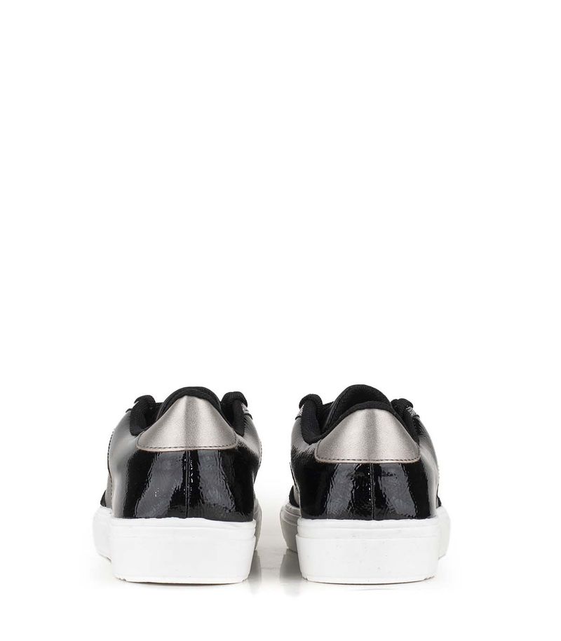 Zapatillas-urbanas-en-simil-cuero-negro-y-peltre.jpg