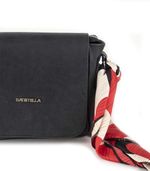 Bandolera-de-cuero-en-negro-con-pañuelo.jpg