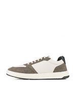 Zapatillas-simil-cuero-urbanas-combinadas-en-natural-y-taupe.jpg