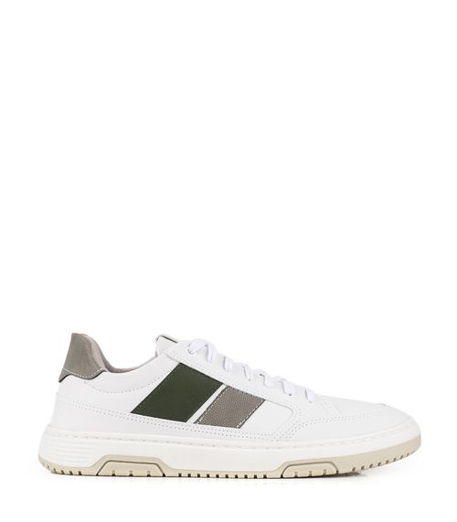 Zapatillas urbanas simil cuero en blanco combinado