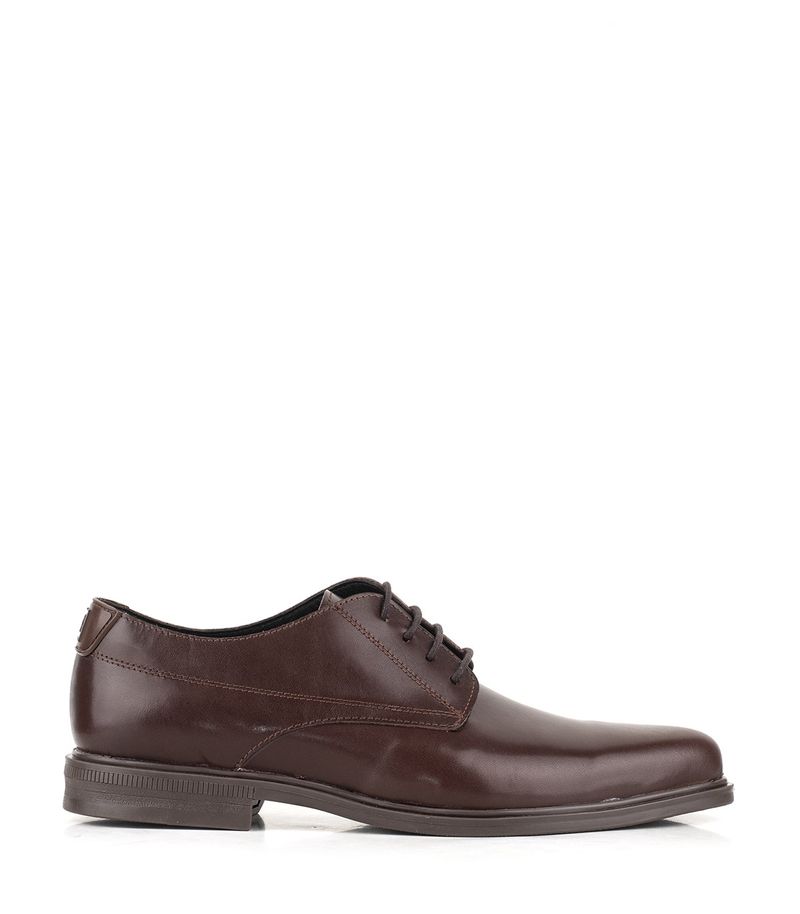 Zapatos-clasicos-de-vestir-acordonados-de-cuero-marron.jpg